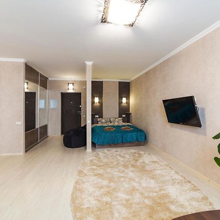 كييف Studio Apartment On Bazhana المظهر الخارجي الصورة